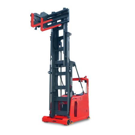 1.5T 3-way pallet stacker Seated
